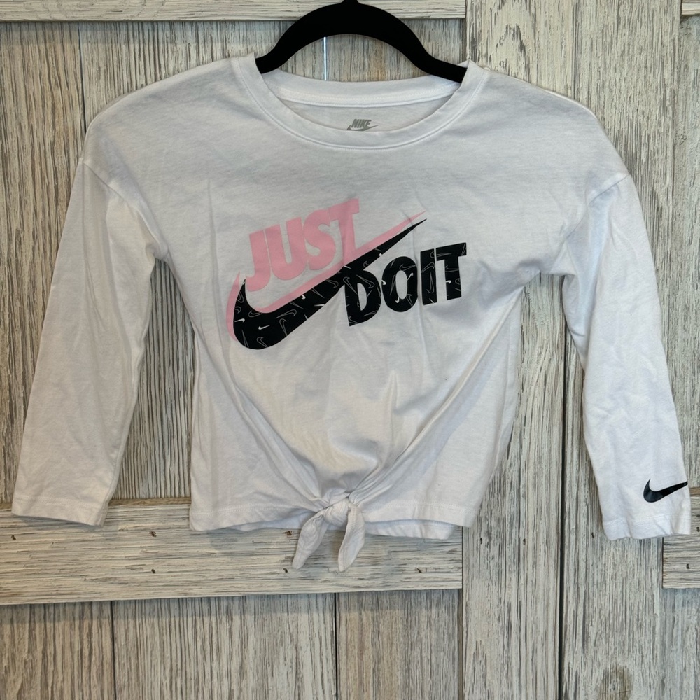 Nike Girls sz SMALL Gently used condition